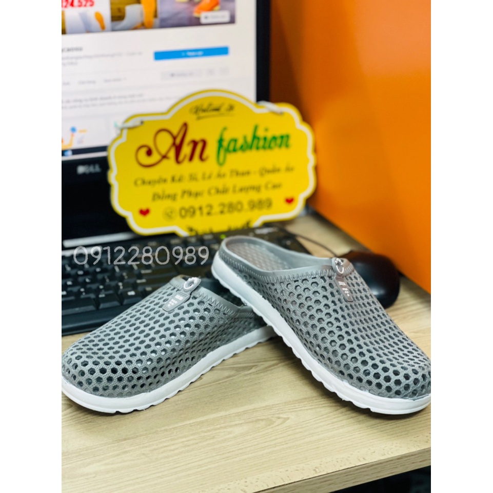 Dép Sục có lỗ thông thoáng bằng nhựa dẻo mềm đi êm chân _ Hình chụp thật