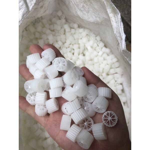 1kg hạt lọc Kaldnes, hạt nhựa lọc vi sinh 8 cánh 32 khía loại 1 trắng tinh