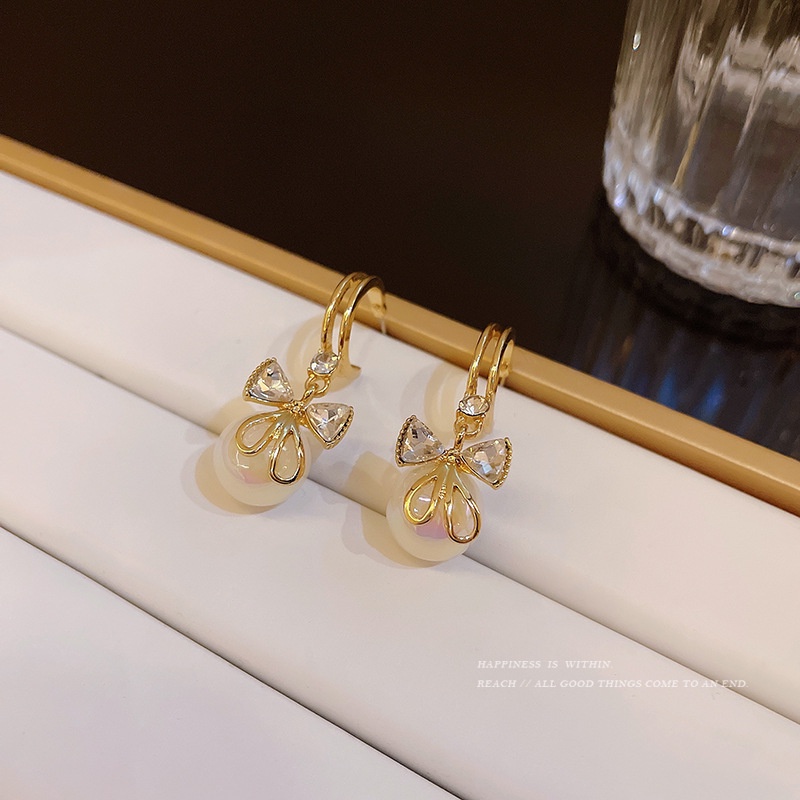 Khuyên Tai Nơ Đính Ngọc Trai Phong Cách Cổ Điển Thanh Lịch Dành Cho Nữ