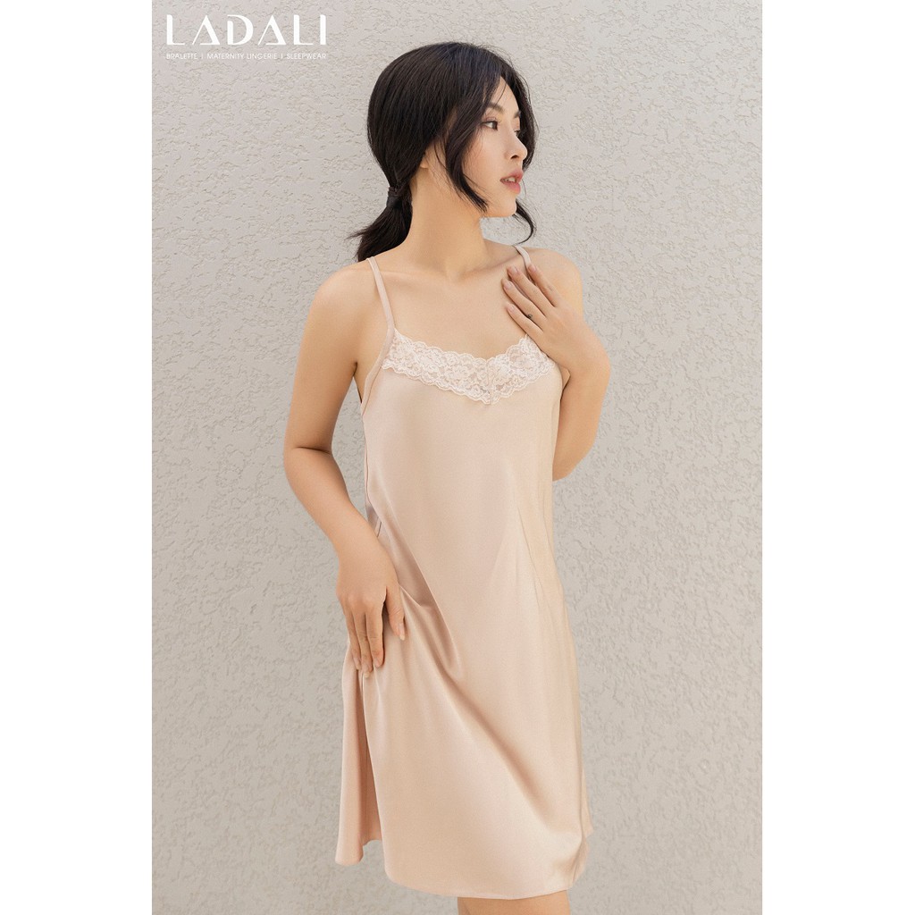 Váy Ngủ Lụa 2 Dây Cao Cấp Phối Ren Gợi Cảm Dáng Suông Hàng Thiết Kế Ladali | BigBuy360 - bigbuy360.vn