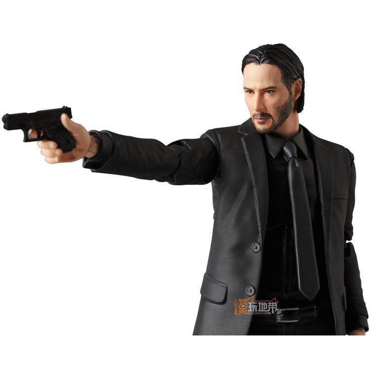 Mô hình John Wick mafex 070