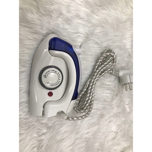 BÀN LÀ DU LỊCH MINI GẤP GỌN ĐƯỢC