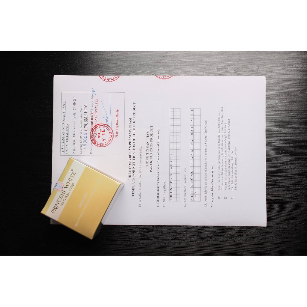 KEM DƯỠNG TRẮNG DA NICE DAY PRINCESS WHITE HỘP 20G | BigBuy360 - bigbuy360.vn