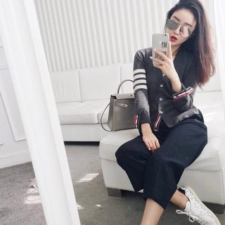 Áo khoác cardigan cổ chữ v thời trang cho cặp đôi