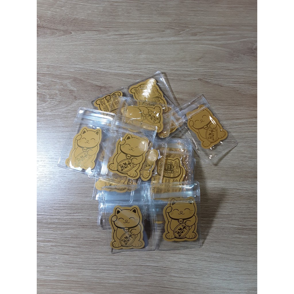 Miếng dán mèo thần tài mạ vàng trang trí vào ốp điện thoại, ví, túi, bóp tiền thu hút tài lộc