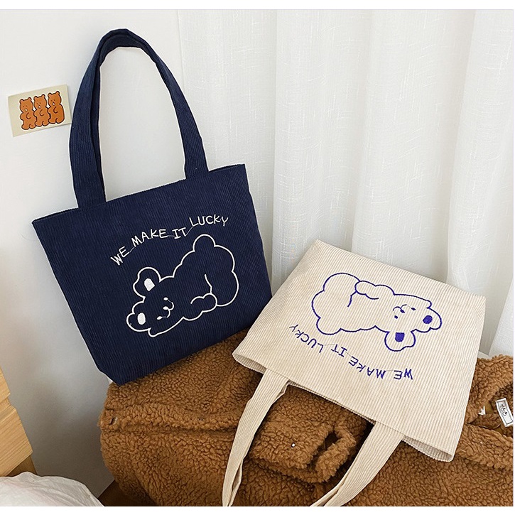 Túi tote vải nhung họa tiết gấu màu Trắng/ Đen/ Hồng/ Xanh