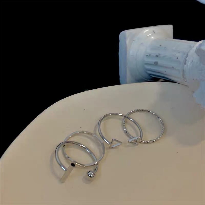 Bộ 4 Nhẫn Đeo Tay Thiết Kế Đơn Giản Phong Cách Hàn Quốc