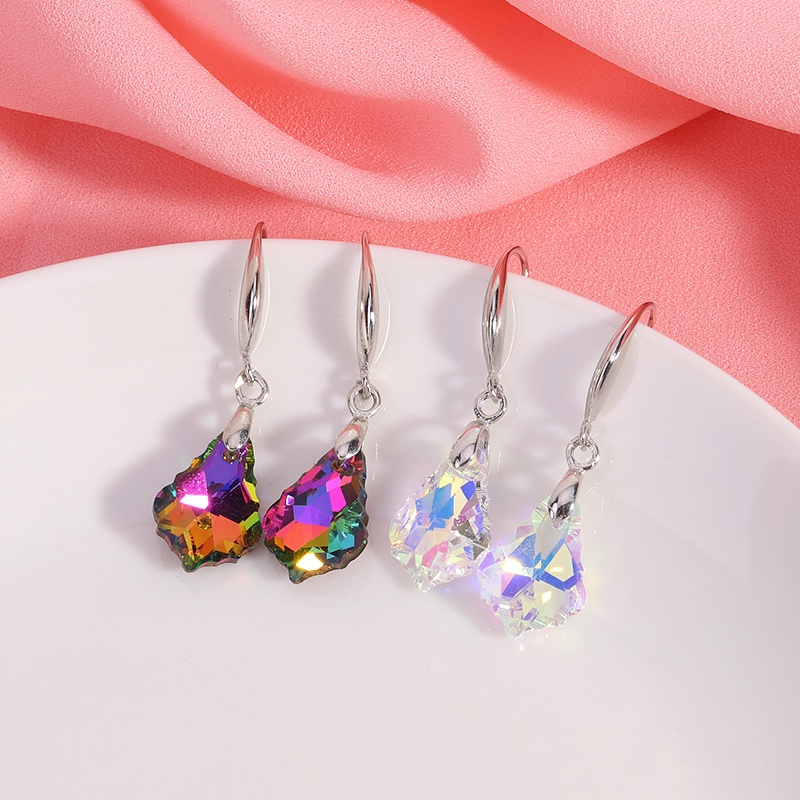 Khuyên tai Pinkdudu PD428 dáng dài hình chiếc lá đính đá pha lê thời trang đơn giản cho nữ
