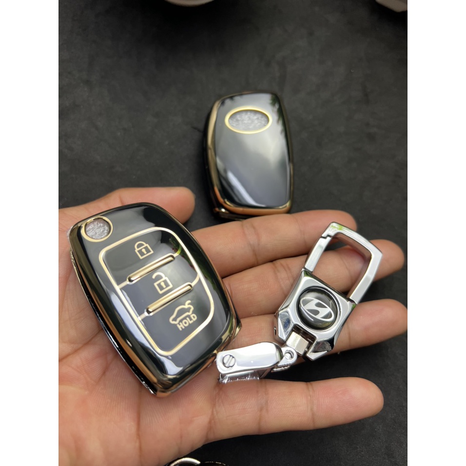 Ốp chìa khóa Đen - vàng xe ô tô HUYNDAI Accent, i10, Elantra phiên bản chìa bật
