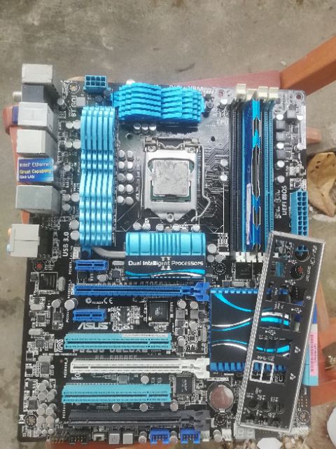 z68 Main Asus P8Z68 Deluxe