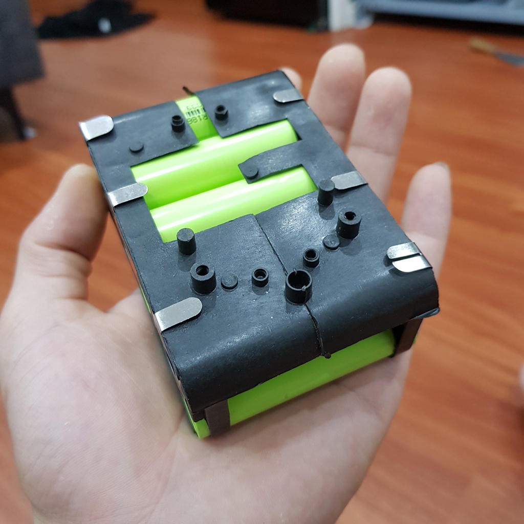 Lõi Pin Makita 18V 21V 4AH 5S2P Cổng Sạc Adapter sử dụng cho máy siết bulong makita Hitachi 199V