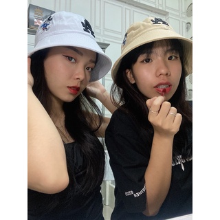 Nón bucket vành cụp phong cách