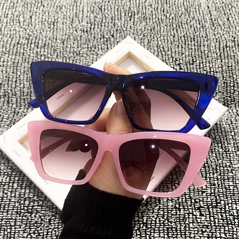 Kính Mát Mắt Mèo Thời Trang Retro Cho Nữ