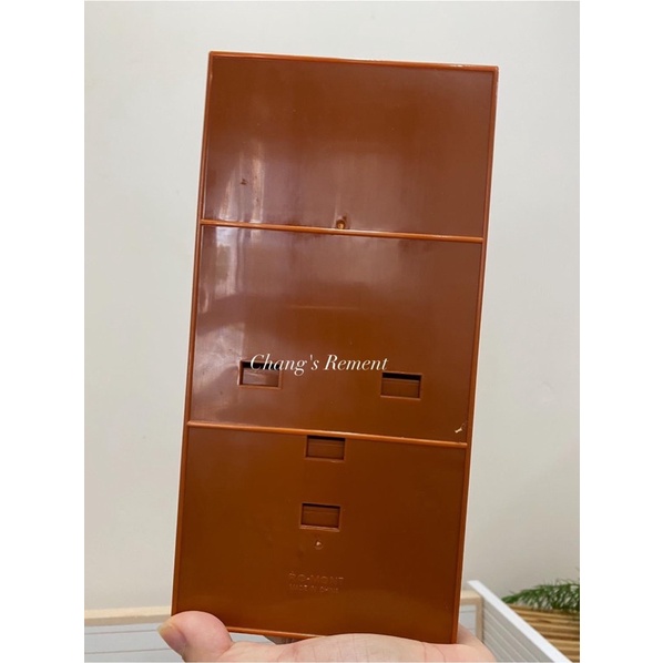 Mô hình tủ béo Rement nâu - used