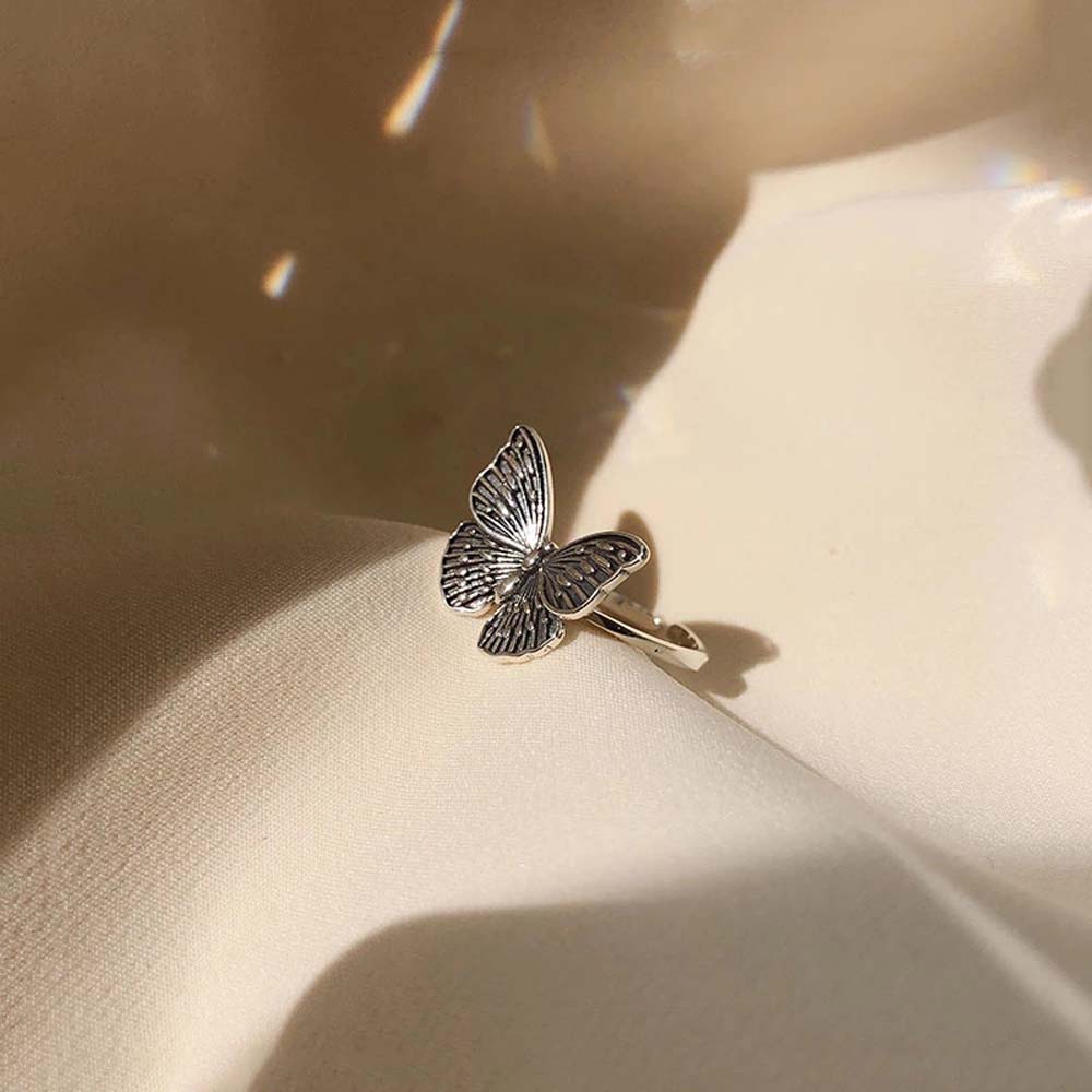 Nhẫn Đeo Tay Kim Loại Hình Bướm Vintage Cho Nữ