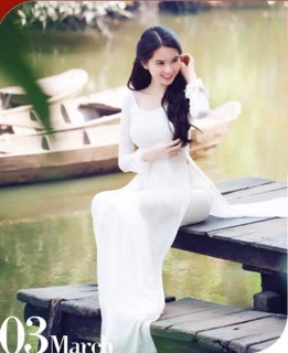 Áo dài trắng kèm quần