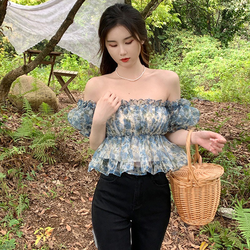 Áo Trễ Vai Tay Phồng Phối Ren Hoa Nữ Tính