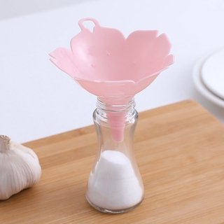 Phễu Rót Chất Lỏng Thiết Kế Hình Bông Hoa Tiện Dụng