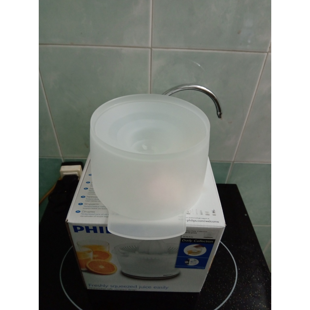 Ly đựng nước cho máy vắt cam Philips HR2738