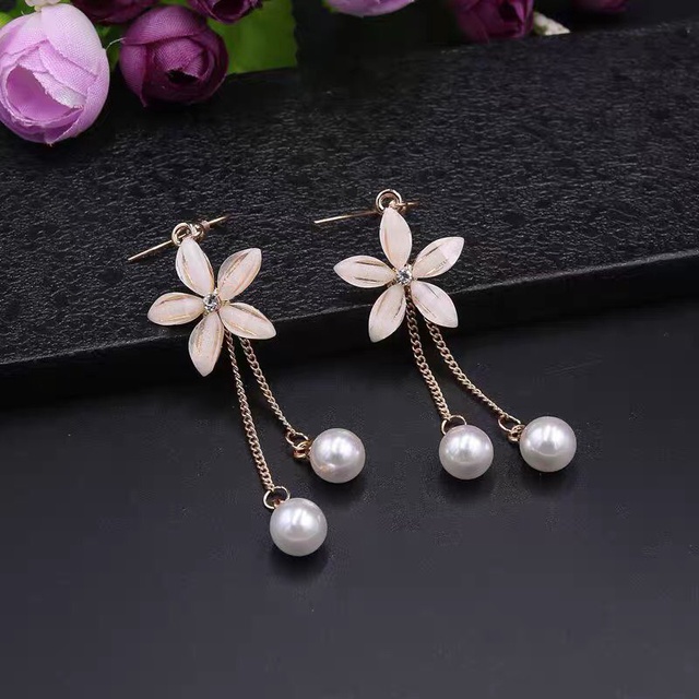 Khuyên Tai Hoa Pha Lê Dáng Dài Phong Cách Thời Trang Nữ