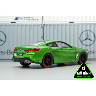 Mô hình xe BMW M8 1:24