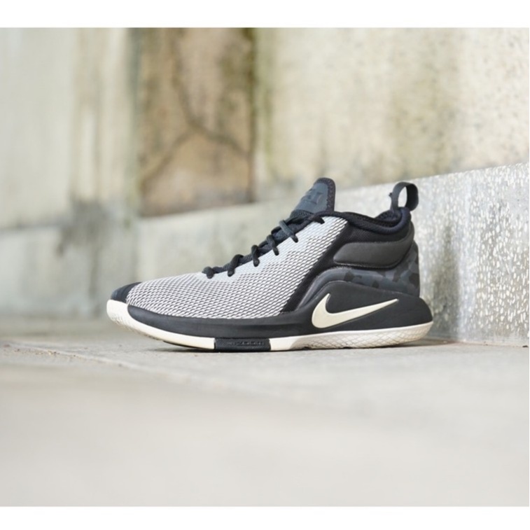 [2hand] NIKE LEBRON WITNESS II AA3820-011 GIÀY CŨ CHÍNH HÃNG
