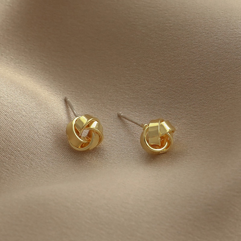 Khuyên tai nhỏ xinh đơn giản tinh tế thời trang dành cho nữ