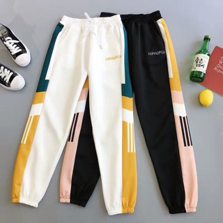 Quần thể thao Unisex viền vàng cá tính