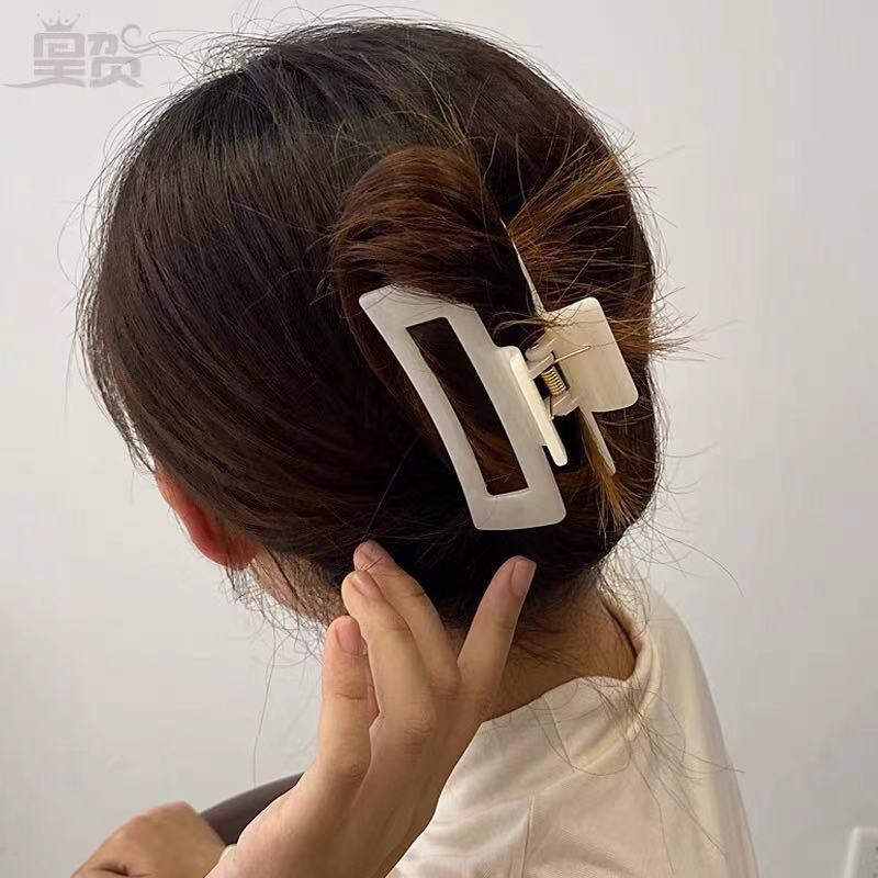 Kẹp tóc màu trơn kiểu dáng xinh xắn thời trang dành cho nữ