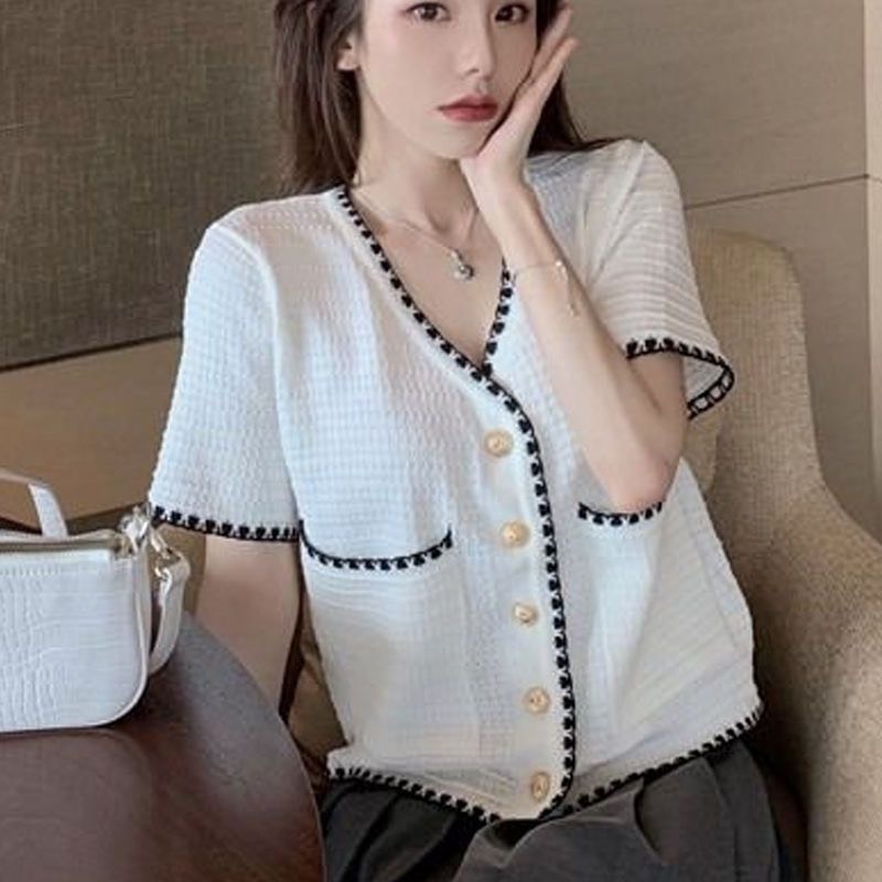 Áo Len Dệt Kim Cổ Tim Viền 2 Túi Tay Ngắn | Smide Clothing