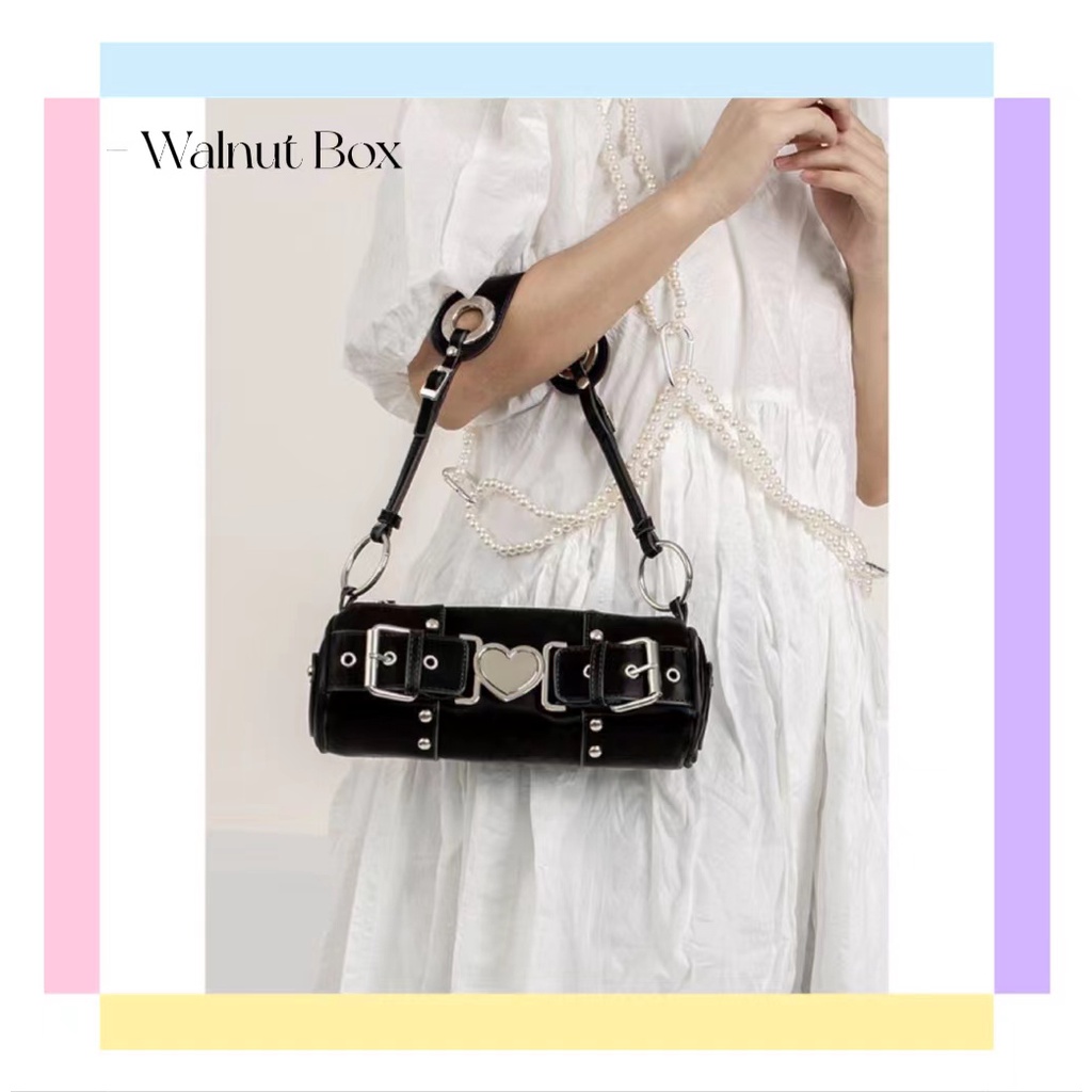 Túi Xách Kẹp Nách Màu Đen Họa Tiết Trái Tim Kim Loại Phong Cách Mới Xuân Hè Cho Nữ