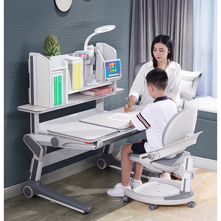 Bộ bàn học sinh thông minh chống gù, chống cận Royal D11 Pro và ghế chống gù C02