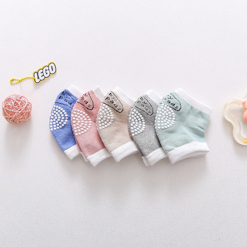 Tất Tập Bò Bảo Vệ Đầu Gối Có Chống Trượt Cho Bé Mã Viền Đẹp