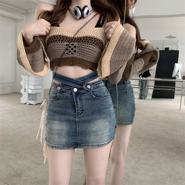 DUNEA Áo Croptop Dệt Kim Tay Loe Dài Thiết Kế Trễ Vai Quyến Rũ