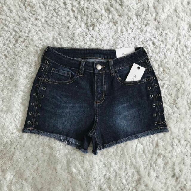 Short tua lai