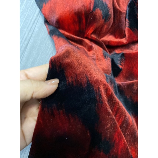 Đầm nhung 2 dây BCX nữ