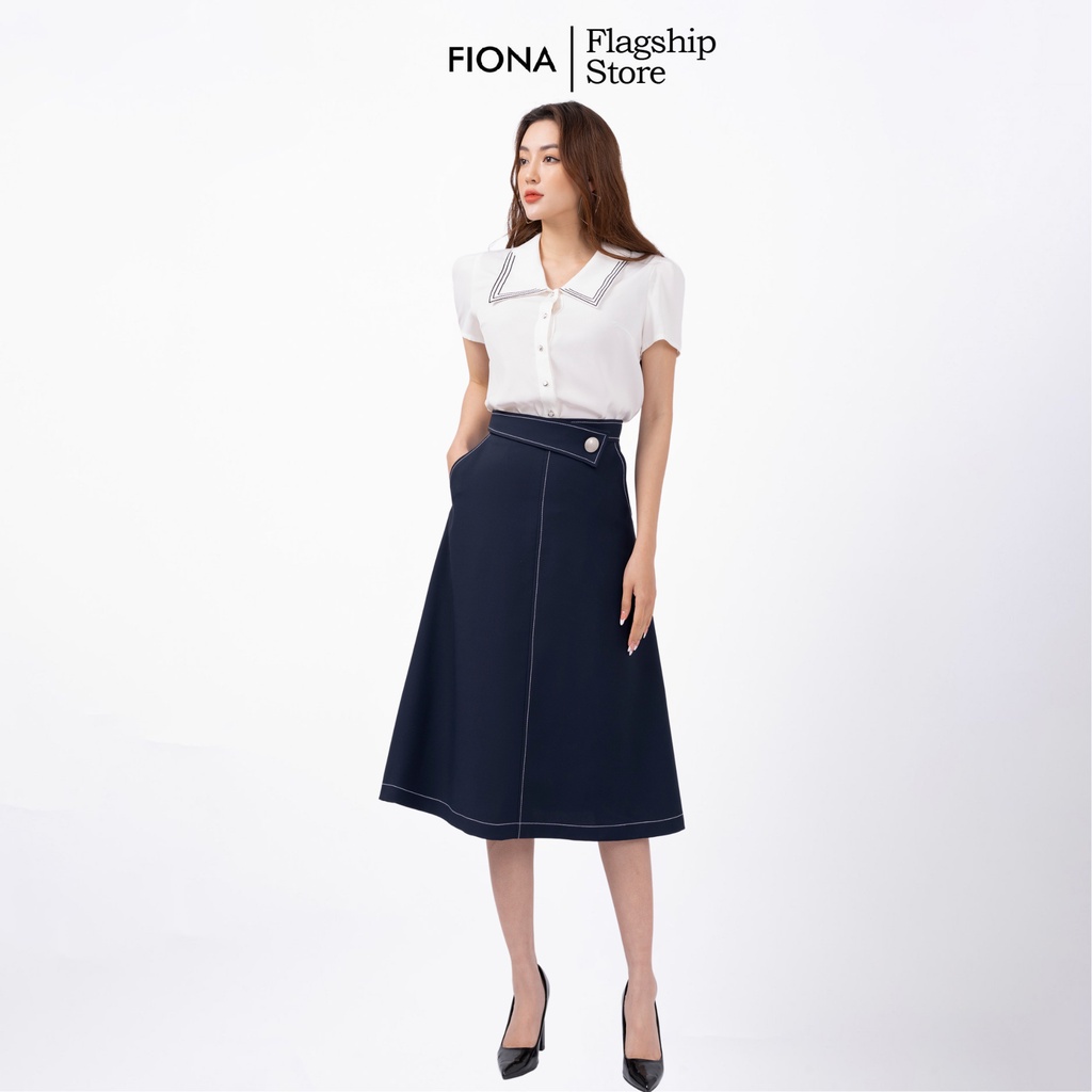Chân váy dáng A xòe nhẹ diễu chỉ cạp gấu và dọc thân trước đính cúc  trang trí FIONA F252188