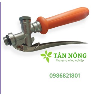 Tay bóp bình xịt