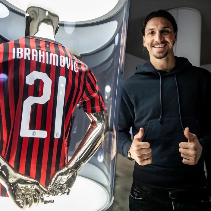 Áo Thun Thể Thao Ac Milan Home 2019 / 20 Mới