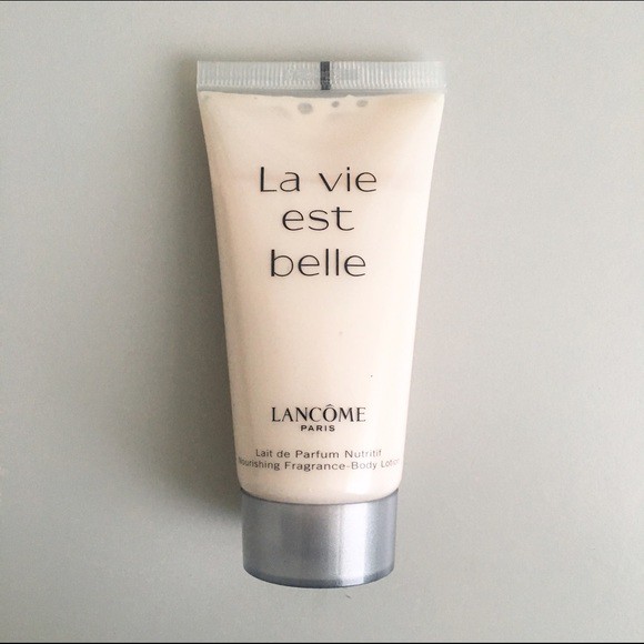 Sữa Dưỡng Thể Nước Hoa Lancome La Vie Est Belle Body Lotion 50ml