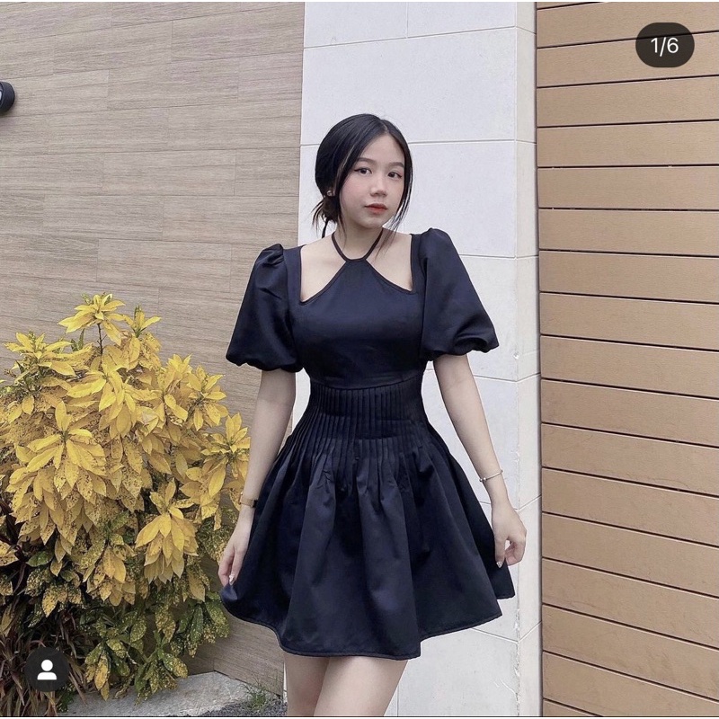 sẵn ĐẦM ĐEN CỔ YẾM CUT OUT VAI TAY PHỒNG