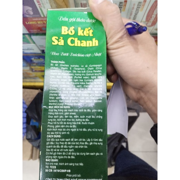 Dầu gội thảo dược Bồ kết sả chanh