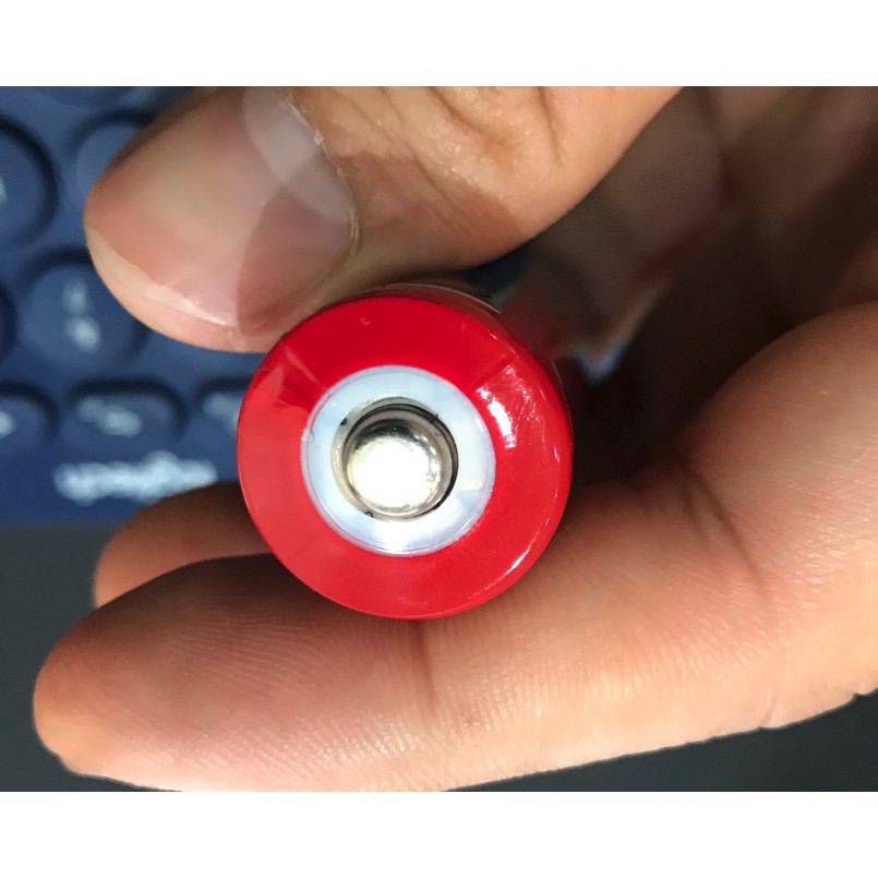 Pin 18650 ULTRAFIRE 3.7v Dung Lượng Cao Và Có Thể Sạc