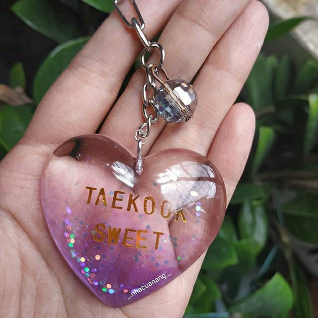 Handmade keychains kpop