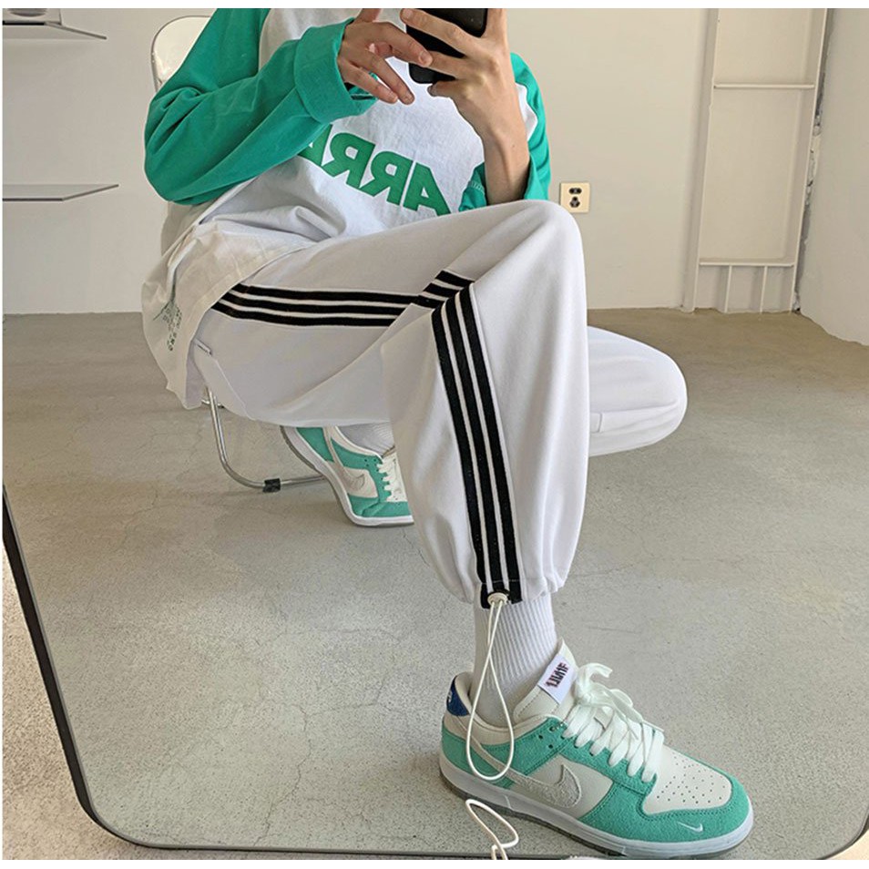 [ HÀNG ĐẸP ] Quần jogger BÓ CHUN RÚT GẤU 3 SỌC thể thao unisex nam nữ ống rộng hiphop | BigBuy360 - bigbuy360.vn