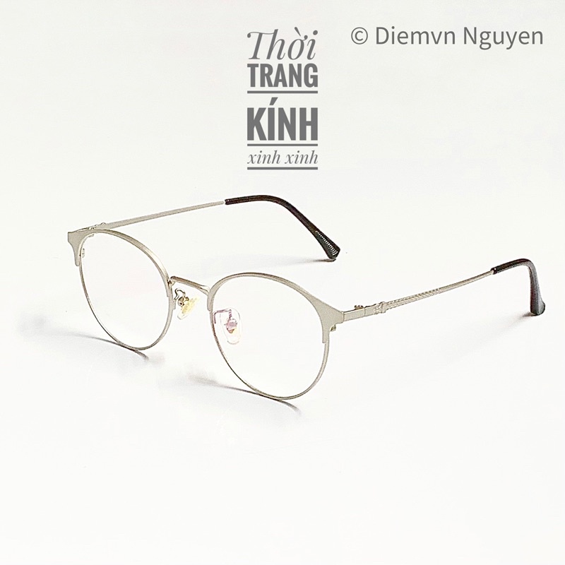 Gọng kính cận nam nữ mặt nhỏ _ Chất kim loại dày dặn, cứng cáp_Dáng bầu tròn nhỏ nhắn_ Hoạ tiết càng kính xinh