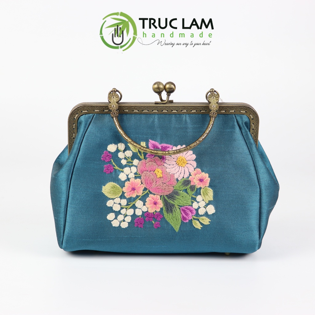 Túi Xách Tay Túi Đeo Vai Thời Trang Nữ Vải Tafta Khóa Nẹp Đồng Thêu Hoa Cúc Thủ Công - Trúc Lâm Handmade