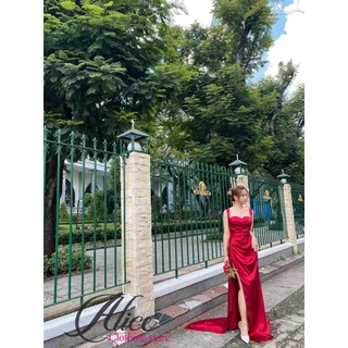 Đầm xẻ tà hai dây