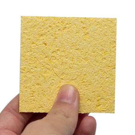Bọt Biển 6x6CM Dầy 5MM Lau Mỏ Hàn