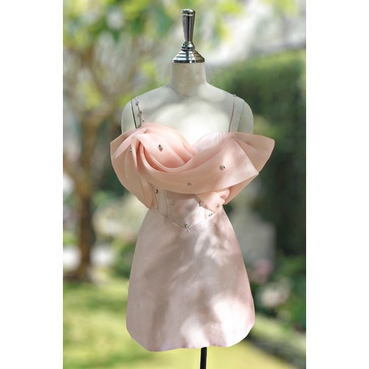 MS1267y ĐẦM NHŨ ÁNH KIM RỚT VAI ĐÍNH ĐÁSMLXl